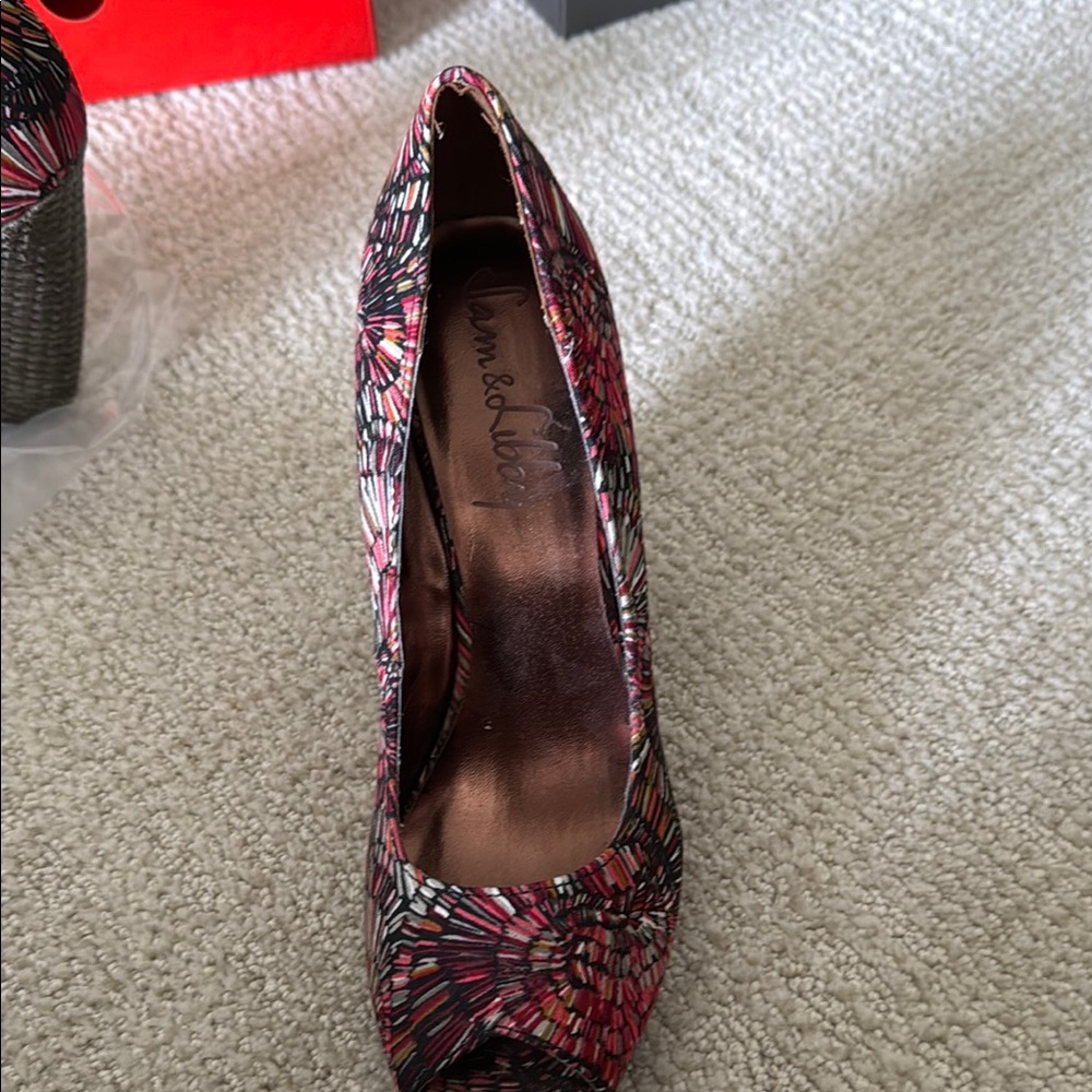 Sam & Libby Pink and Black Heels Elegant Statement Pumps